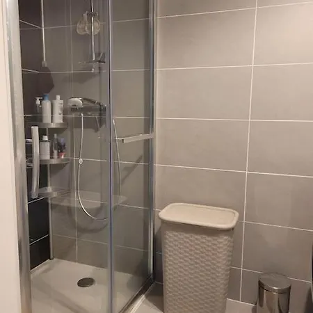 Apartment F3 Neuf Equipe De 62m2 Centre